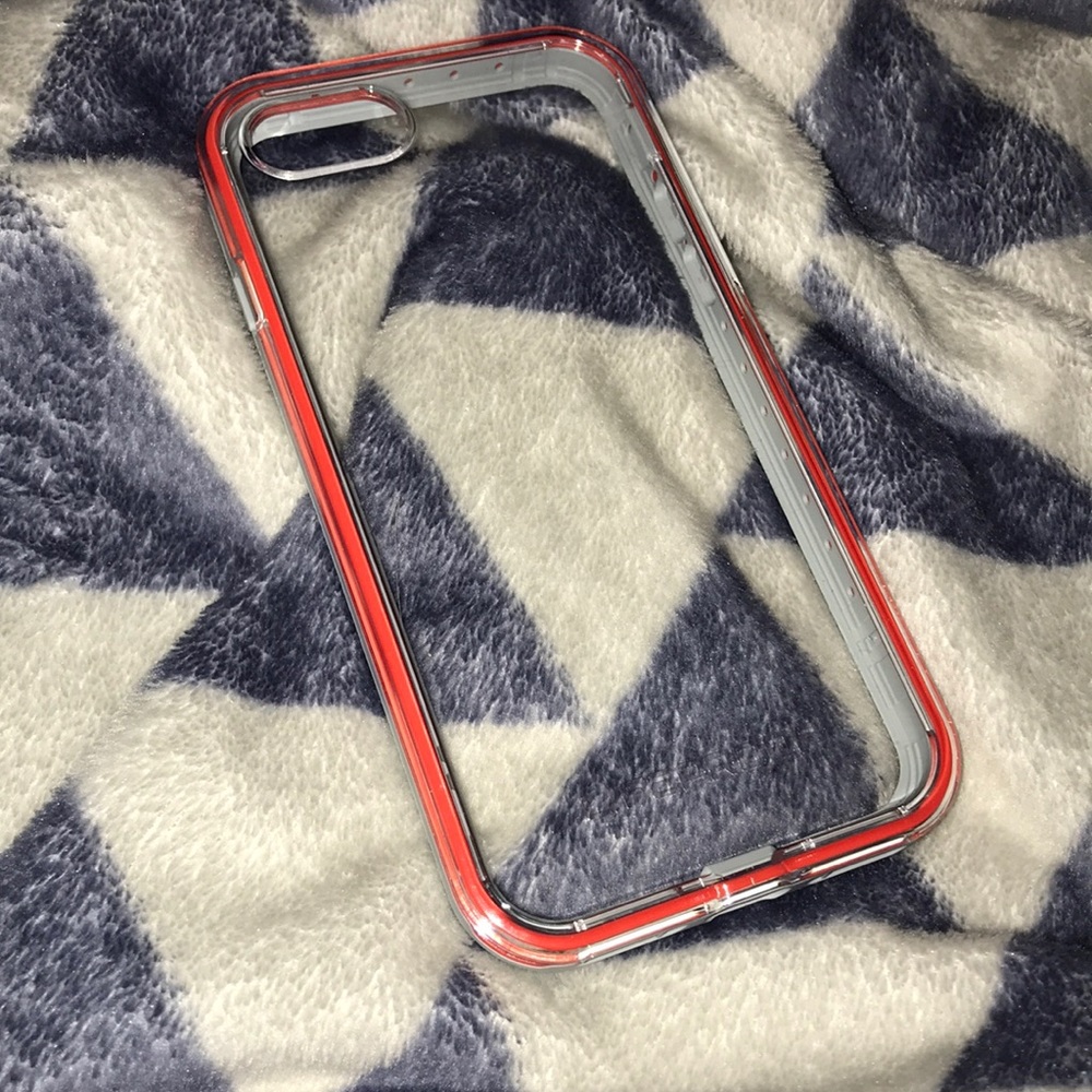 iPhone 7 life proof case